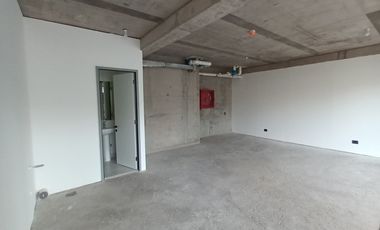 ARRIENDO Local Comercial de 70,40 m2 sector Hospital FACH, Las Condes