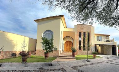 PH - Condominio La Hacienda