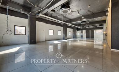 Espectacular oficina en Providencia (62UF/m2)