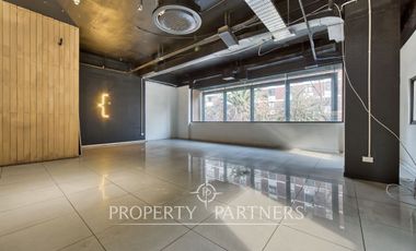 Espectacular oficina en Providencia (62UF/m2)