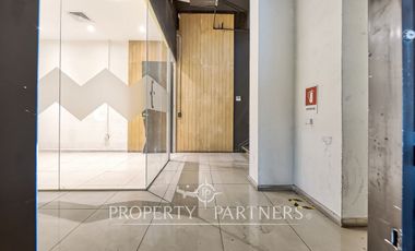 Espectacular oficina en Providencia (62UF/m2)