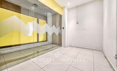 Espectacular local en Providencia (0,4 UF/m2)