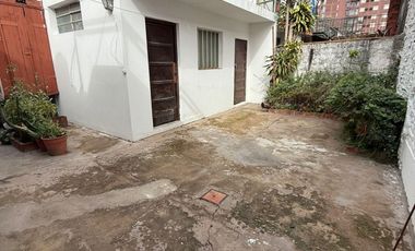 Casa en alquiler de 2 dormitorios c/ cochera en Macrocentro