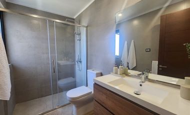 Casa en Arriendo en Condominio Tricahue de Nogales, Machalí