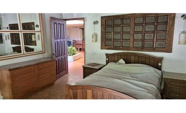 RENTA ESTUDIO FRENTE A COLEGIO CUMBRES