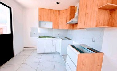 VENTA DE CASA CON ALBERCA EN CONDOMINIO EN JIUTEPEC MORELOS