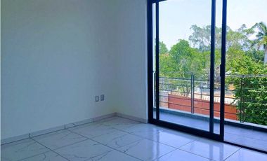 VENTA DE CASA CON ALBERCA EN CONDOMINIO EN JIUTEPEC MORELOS