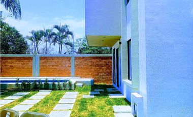 VENTA DE CASA CON ALBERCA EN CONDOMINIO EN JIUTEPEC MORELOS