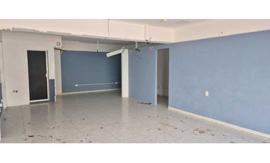 LOCAL COMERCIAL a pasos de Av Xcaret