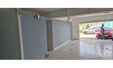LOCAL COMERCIAL a pasos de Av Xcaret