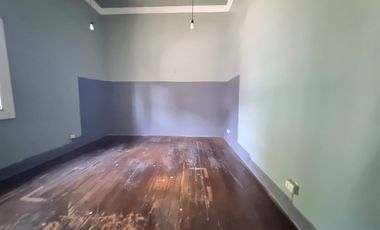 CASA EN VENTA/OFICINA