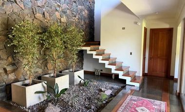 HERMOSA CASA EN REQUINOA