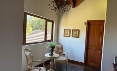 HERMOSA CASA EN REQUINOA