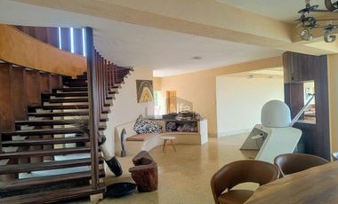 Residencia en Fraccionamiento Las Playas