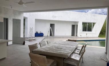 VENTA de CASA CAMPESTRE en LA MESA