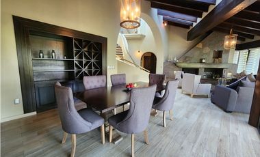 CASA EN RENTA EN LOTO AZUL VALLE DE BRAVO