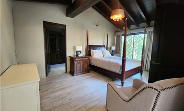 CASA EN RENTA EN LOTO AZUL VALLE DE BRAVO