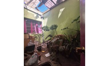 Vende inmueble uso comercial