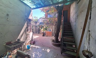 Vende inmueble uso comercial