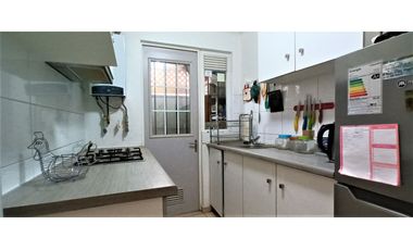 En arriendo, linda casa, 3 dormitorios, en paradero 16 de La Cruz.