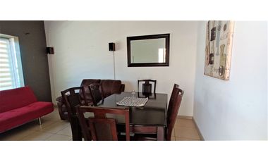 En arriendo, linda casa, 3 dormitorios, en paradero 16 de La Cruz.