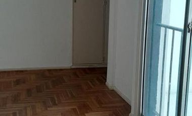 2 Ambientes muy luminoso con cochera fija - Barrio La Imprenta