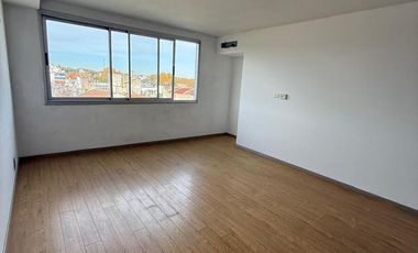 Departamento 2 amb en Alquiler con Cochera en Victoria