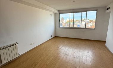 Departamento 2 amb en Alquiler con Cochera en Victoria