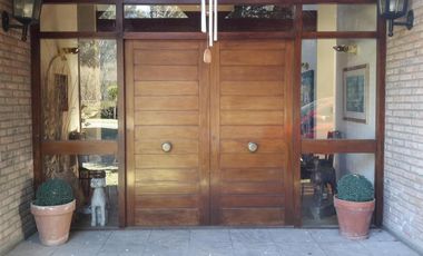 Venta Casa 9 amb. en Club Campos de Golf Las Praderas de Lujan