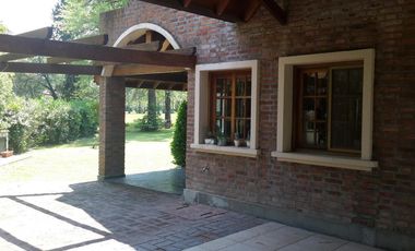 Venta Casa 6 Amb. en Club Campos de Golf Las Praderas de Lujan