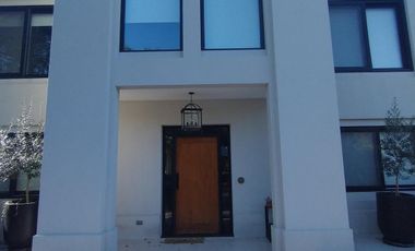 Excelente Casa en Las Praderas De Lujan