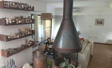 5 ambientes sobre lote de 1200m2 - Club Campos de Golf Las Praderas de Lujan