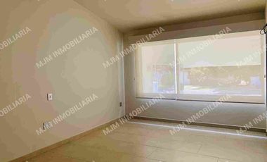CASA GARDENIA RESIDENCIA EN LOMAS DE COYOC  COLINDA CAMPO DE GOLF DE UN NIVEL