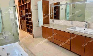 CASA GARDENIA RESIDENCIA EN LOMAS DE COYOC  COLINDA CAMPO DE GOLF DE UN NIVEL