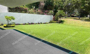 CASA GARDENIA RESIDENCIA EN LOMAS DE COYOC  COLINDA CAMPO DE GOLF DE UN NIVEL