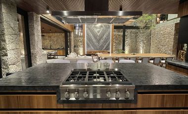 CASA PAROTA  ESPECTACULAR RESIDENCIA EN LOMAS DE COCOYOC