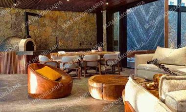 CASA PAROTA  ESPECTACULAR RESIDENCIA EN LOMAS DE COCOYOC