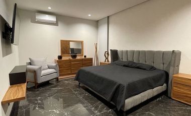 CASA PAROTA  ESPECTACULAR RESIDENCIA EN LOMAS DE COCOYOC