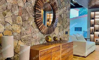 CASA PAROTA  ESPECTACULAR RESIDENCIA EN LOMAS DE COCOYOC