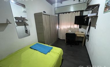 Venta de casa 4 ambientes con cochera en Wilde