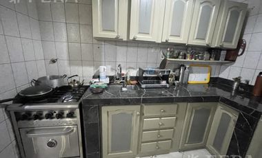Venta de casa 4 ambientes con cochera en Wilde