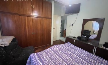 Venta de casa 4 ambientes con cochera en Wilde