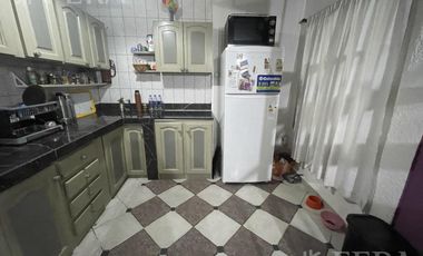 Venta de casa 4 ambientes con cochera en Wilde