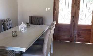 Excelente casa en una planta, 200 m construidos sobre 900 m de lote