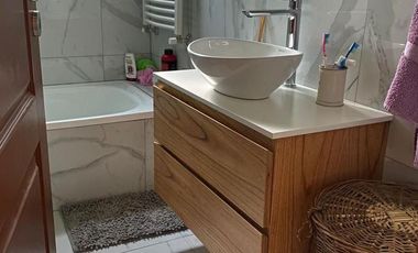 Excelente casa en una planta, 200 m construidos sobre 900 m de lote