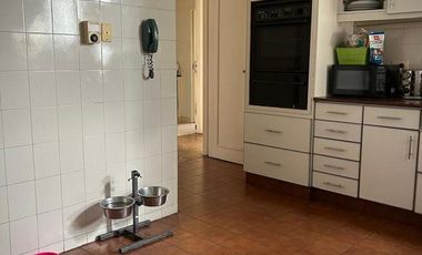 Departamento en  venta de 3 ambientes con dependencia