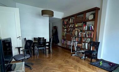 Departamento en  venta de 3 ambientes con dependencia