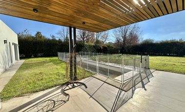 VENTA Casa en Miraflores, Funes Hills