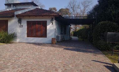 OPORTUNIDAD, Casa de 228m2 en Las Praderas de Lujan
