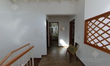 IMPECABLE PH con jardín a NUEVO a mts de Escalada Ctro y del FCGR - APTO CRÉDITO!!!